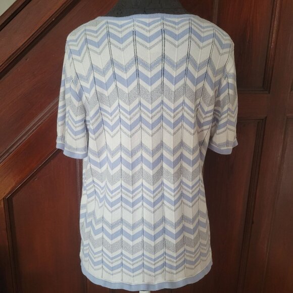 Alfred Dunner Petite Chevron Knit Top PL Light Blue & White Short Sleeve Metalli - Picture 9 of 9